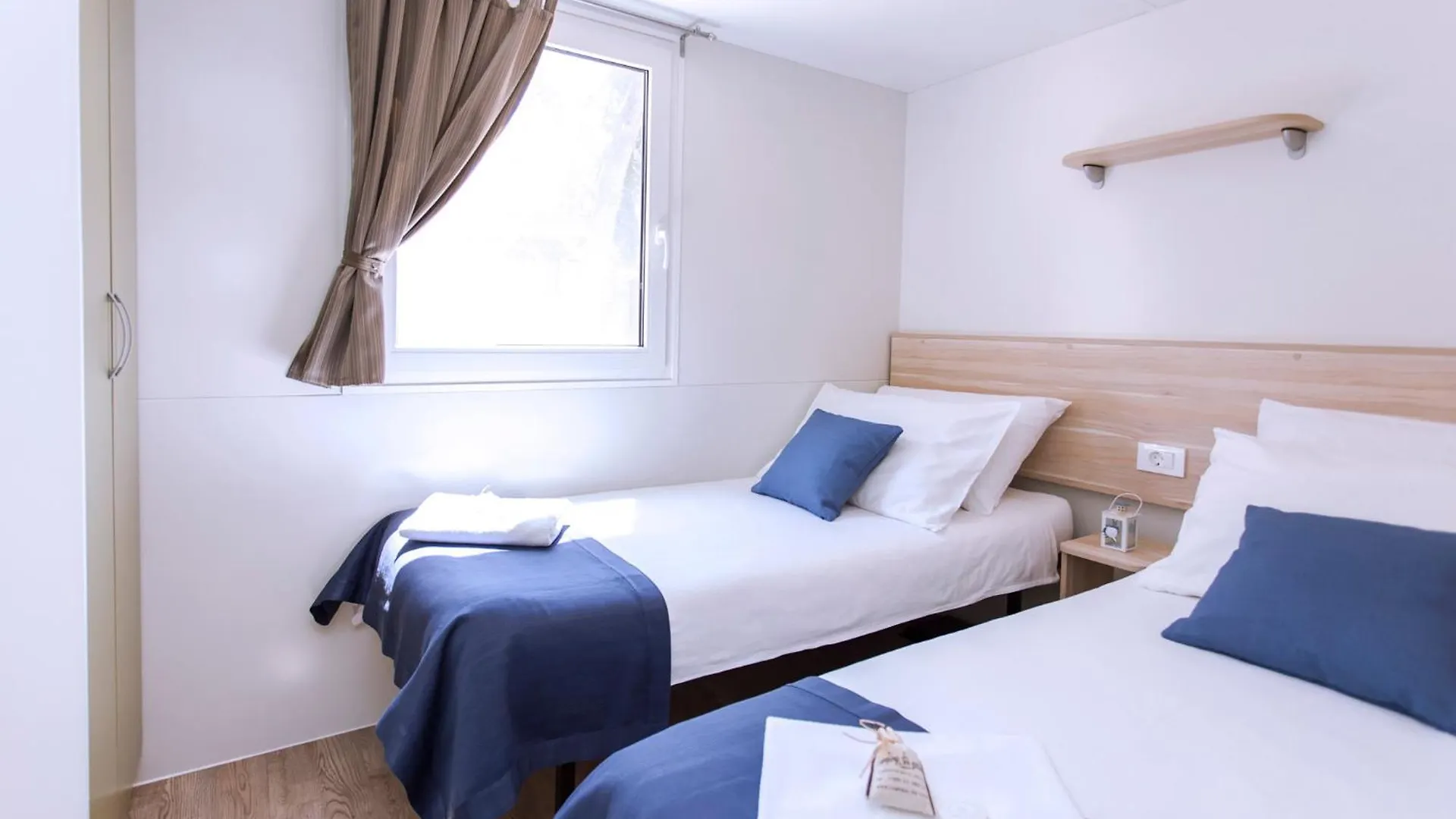 Camping Park Soline Mobile Homes Biograd Na Moru Croazia